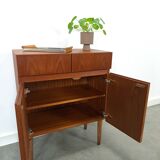 Teck plus fin kastje met lades, nr. 1