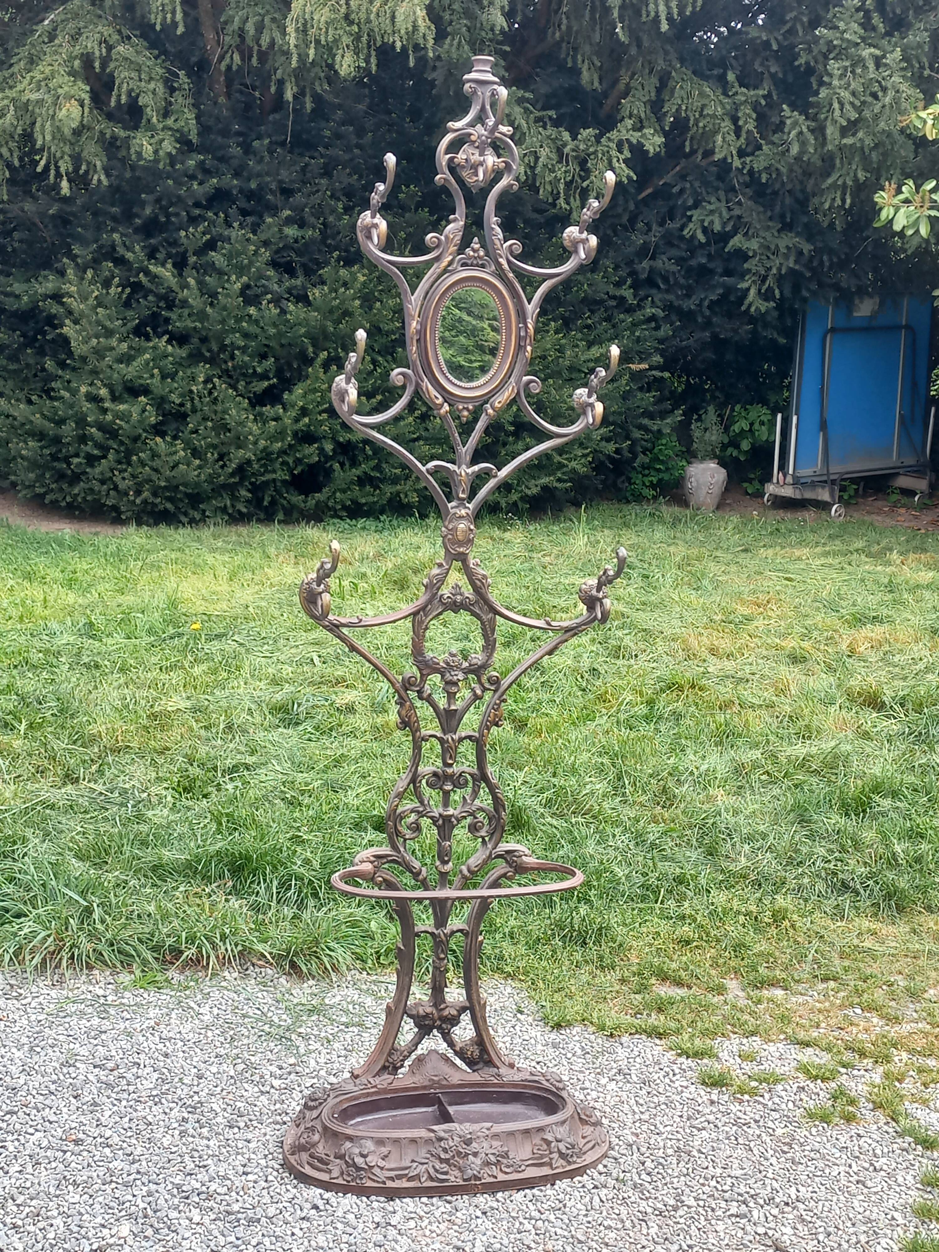 Cast iron cloakroom 1900 Corneau in Charleville