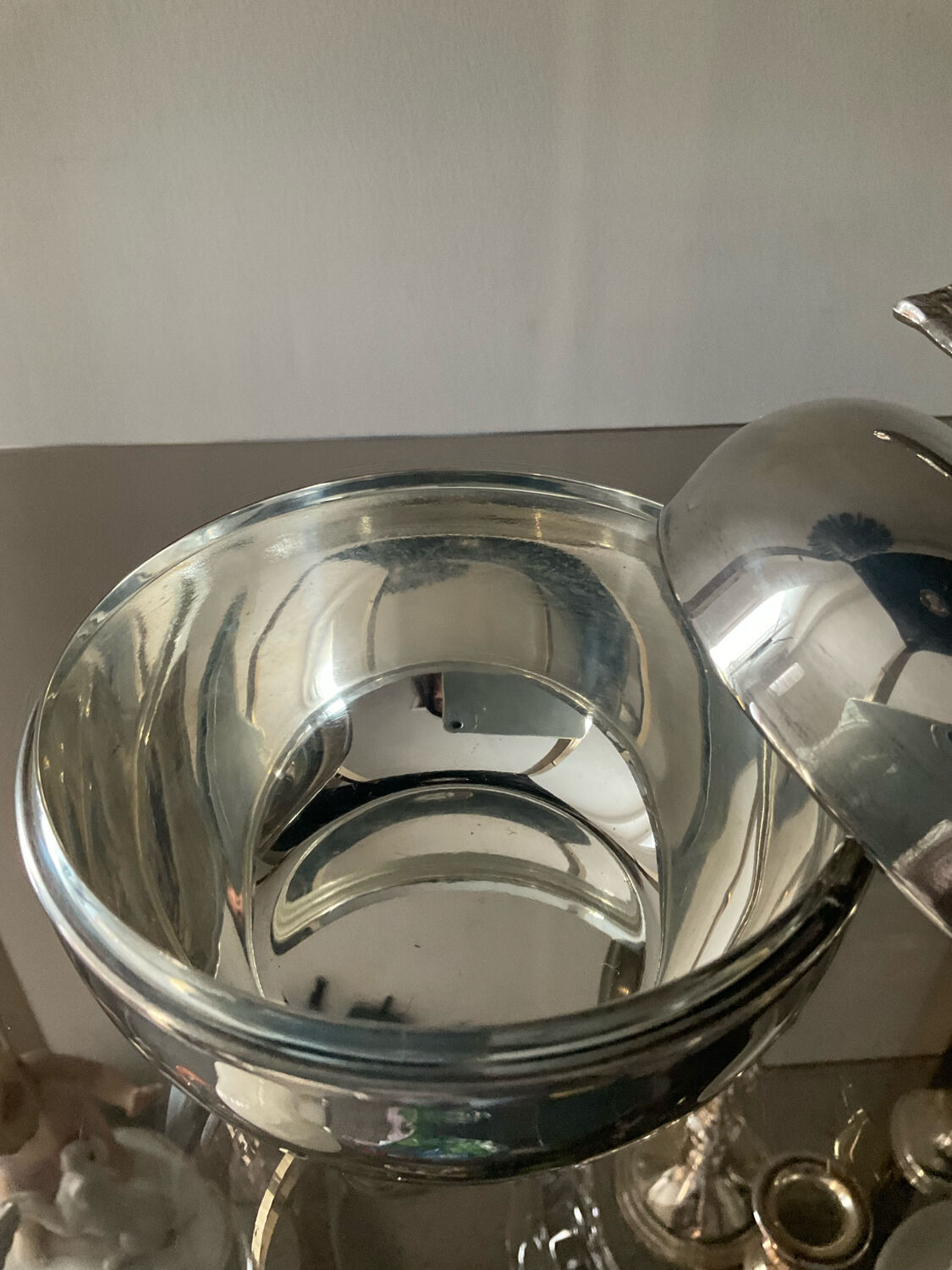 Empty pocket vintage silver metal apple box