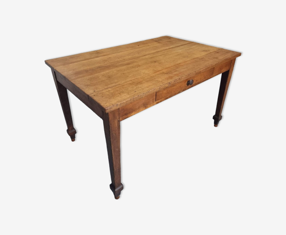 Table à manger antique en bois de hêtre
