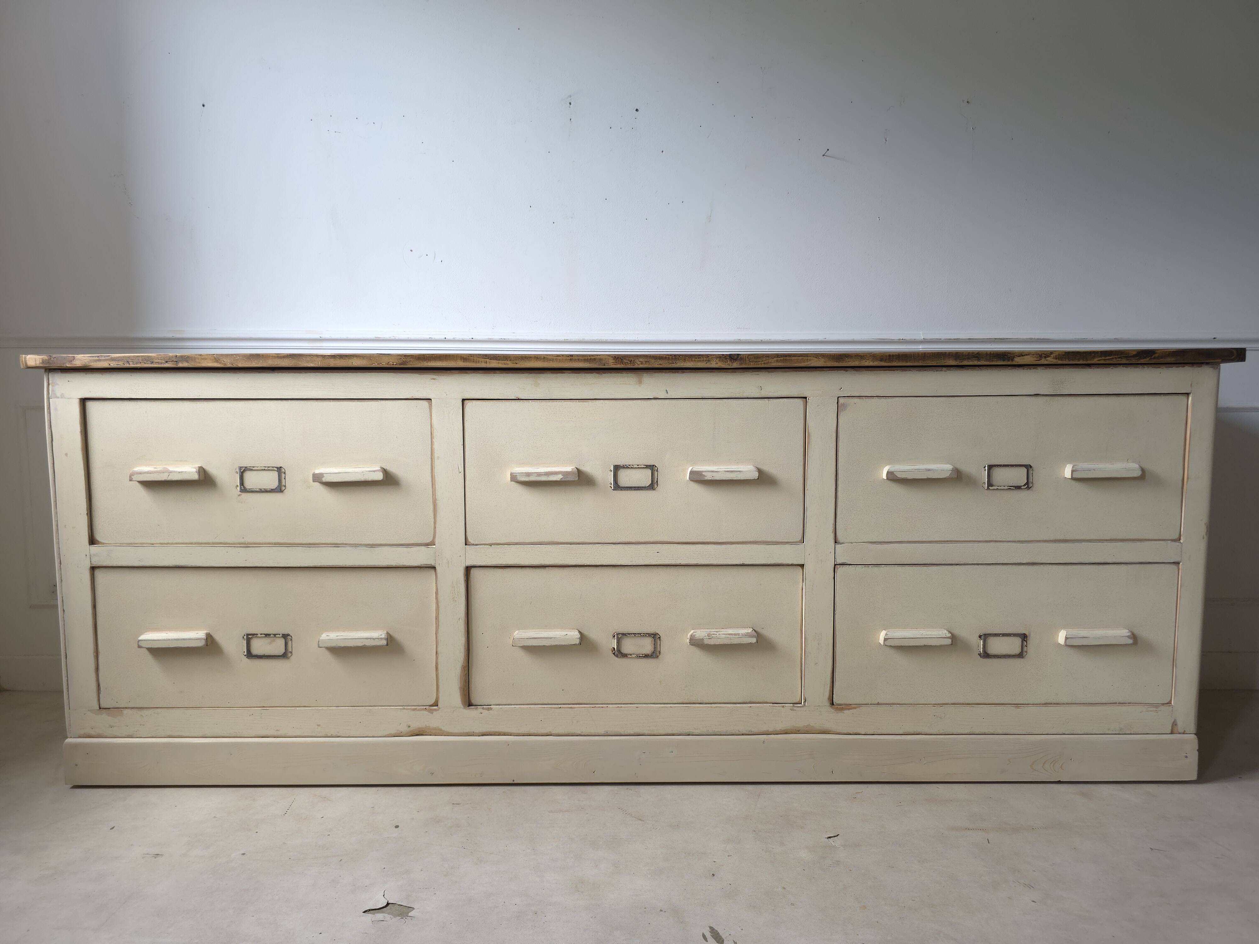 Trade furniture