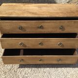 Louis XVI period chest of drawers opening on three drawers