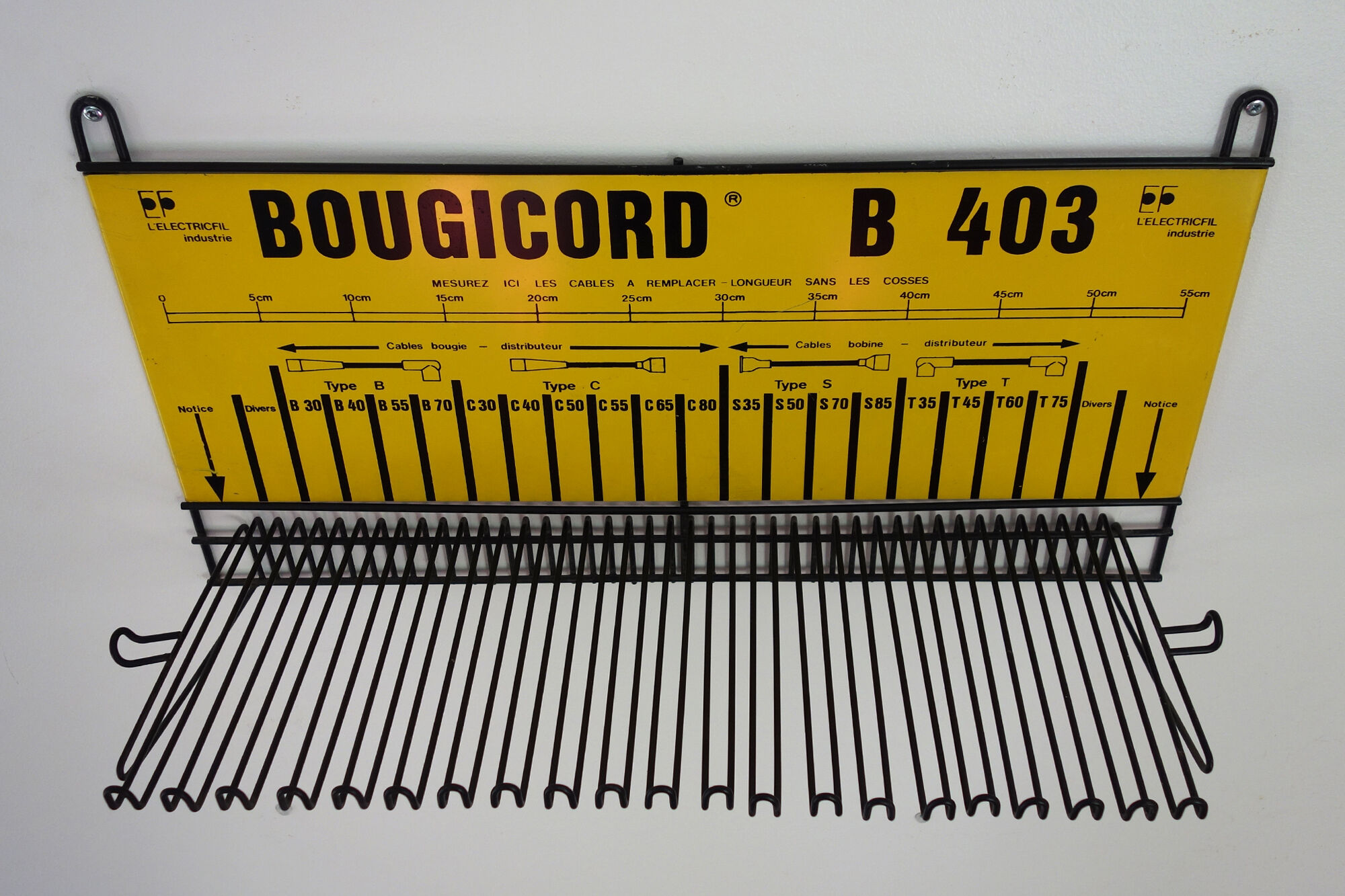 Garage display candle cables