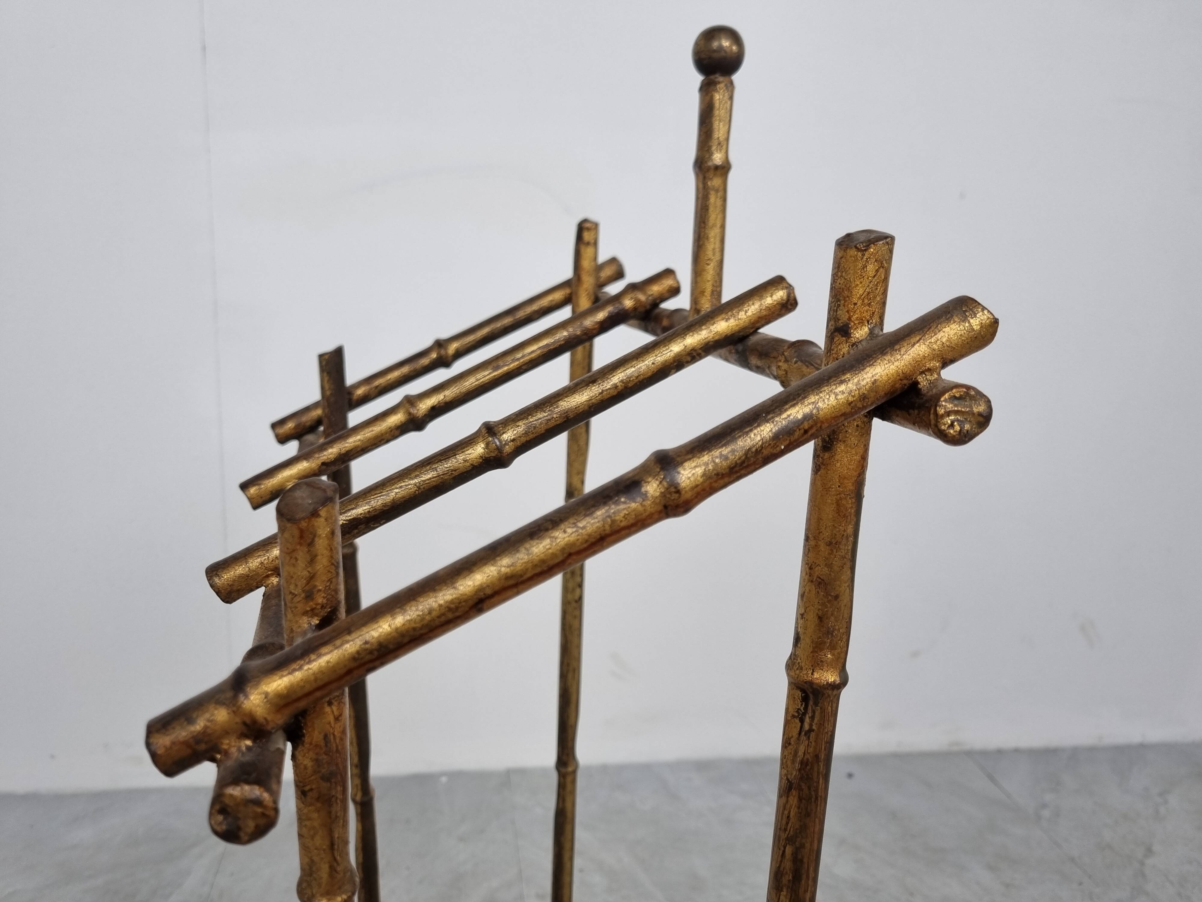 Porte-parapluie en faux bambou de style chinoiserie, années 1960