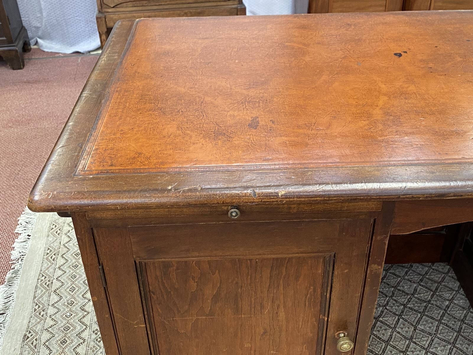Flat mahogany desk early 20th century