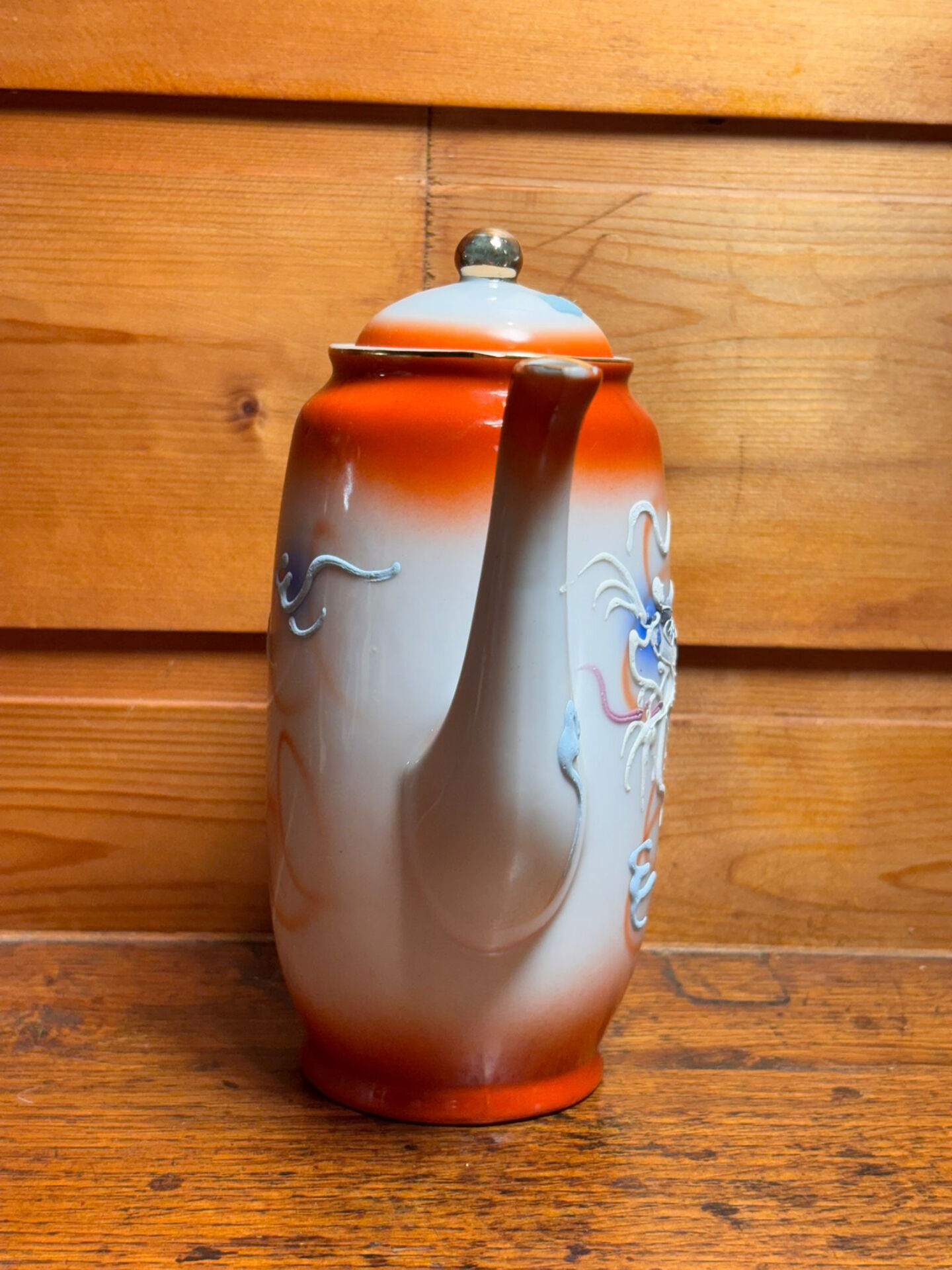 Tokai China Nagoya Japan Teapot/Coffee pot ceramic dragon relief