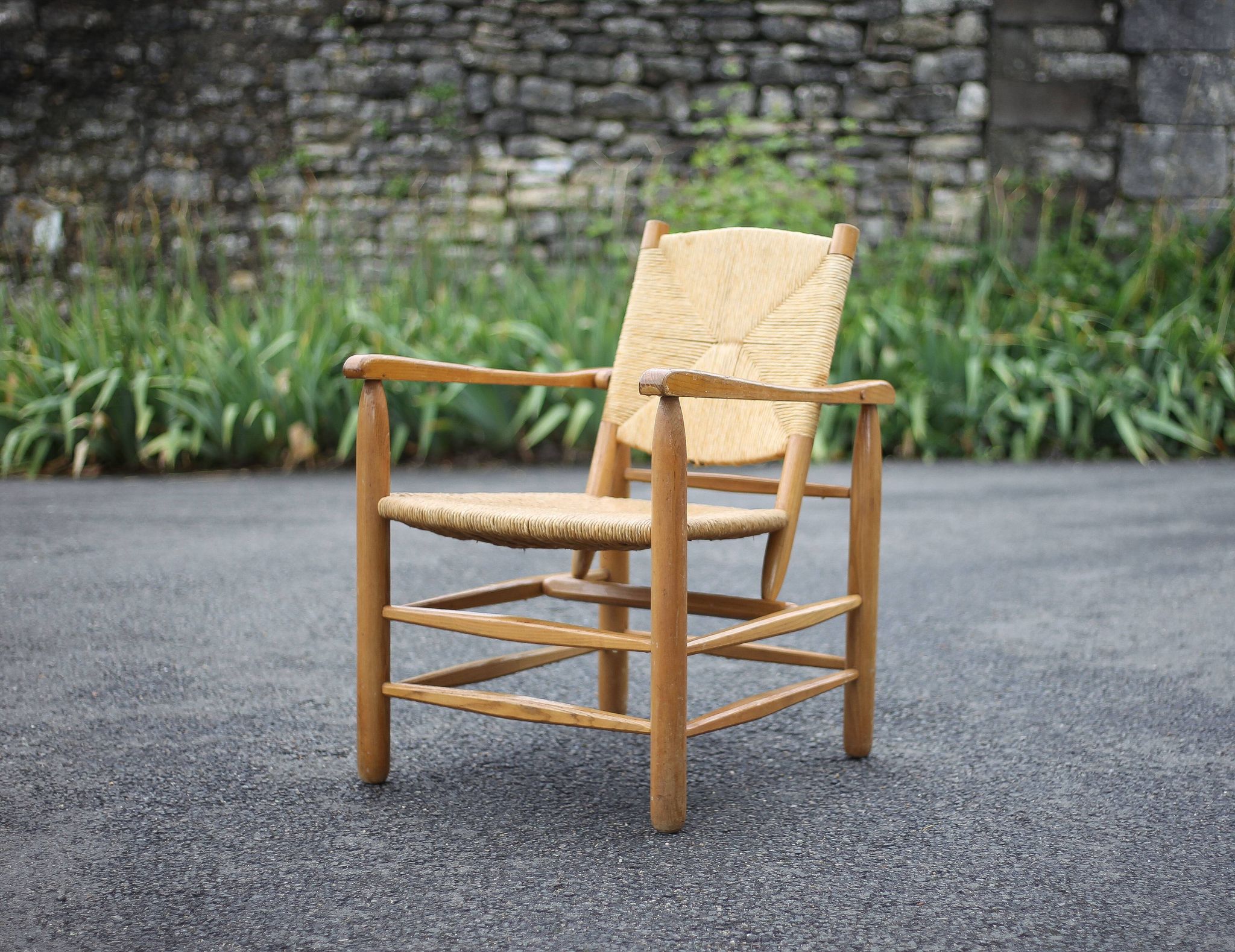 Charlotte Perriand armchair model 21 Chamrousse, French designer armchair