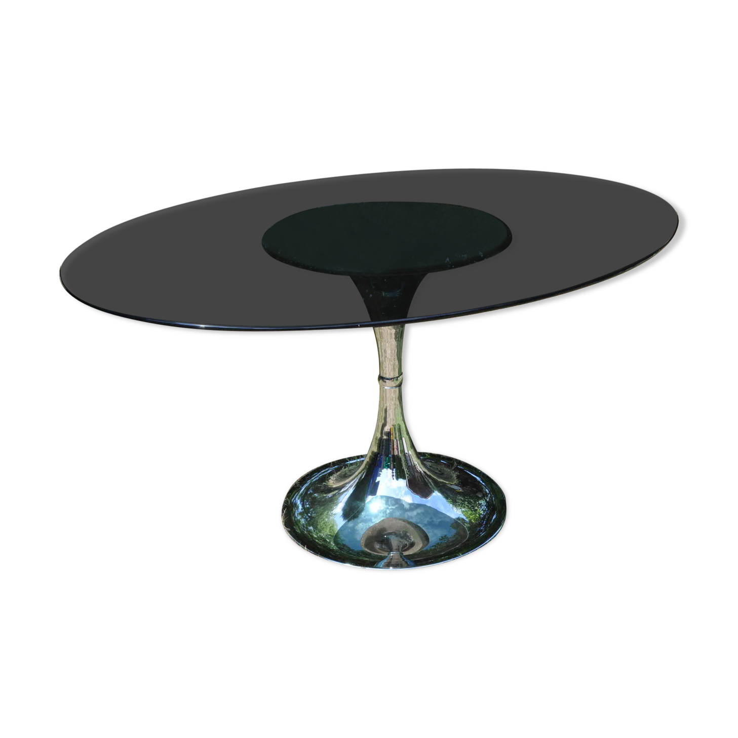 Oval tulip foot table from the 70s