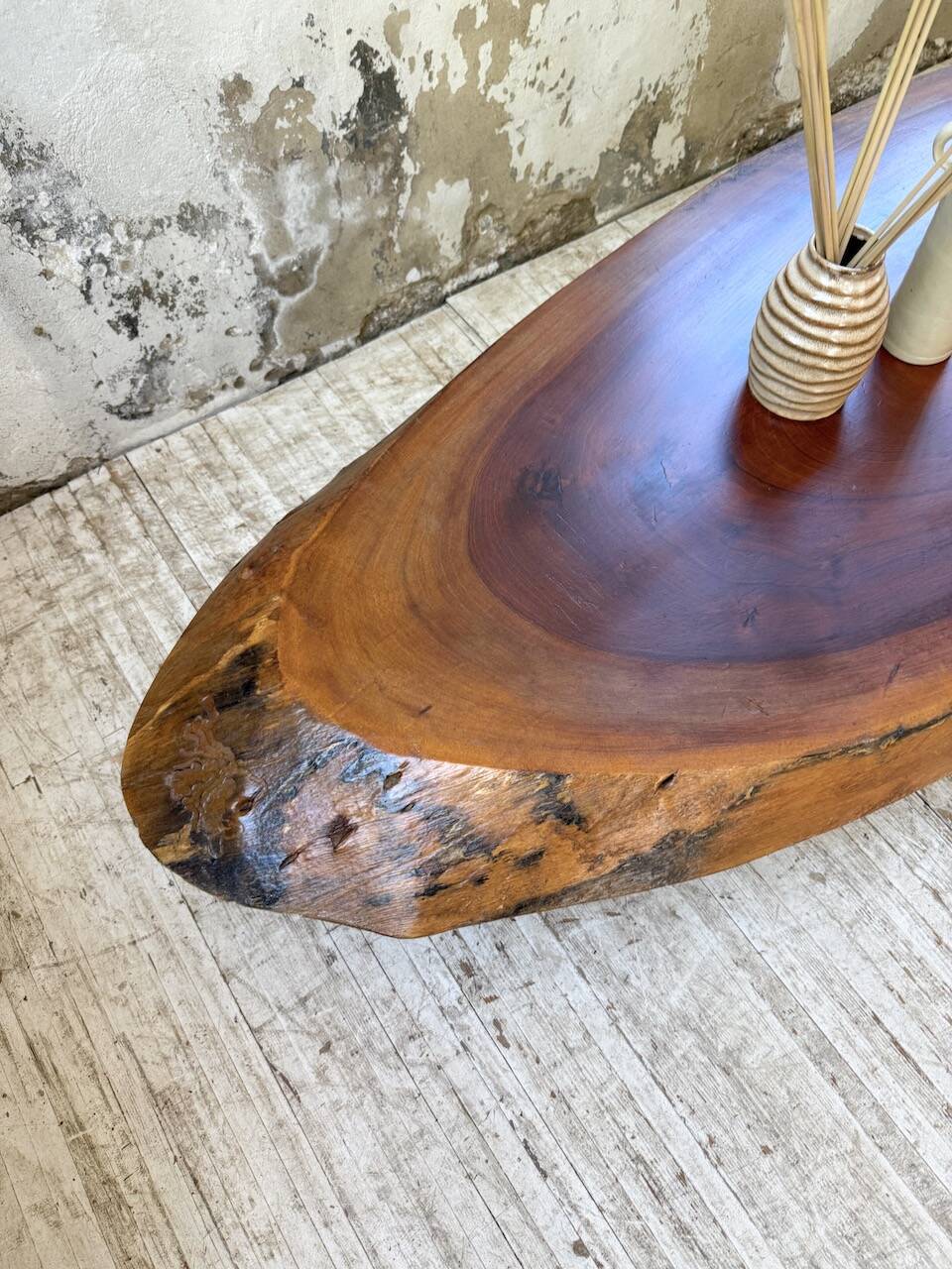 Table basse années 50 plateau bois exotique XXL