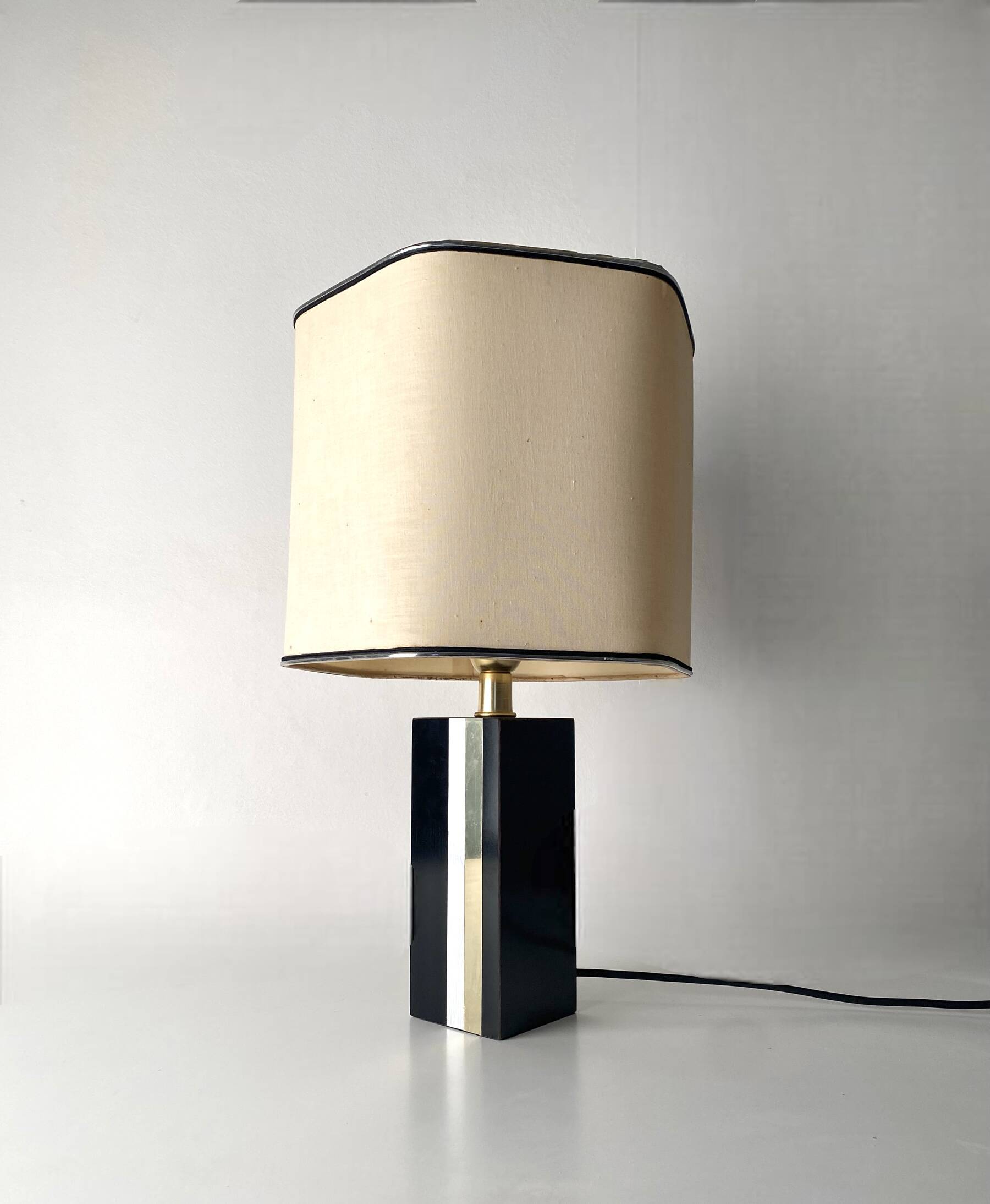 Vintage table lamp from the 70s