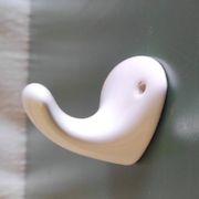 Patère murale en porcelaine - mid. XXeme