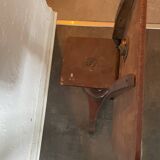 Pedestal table