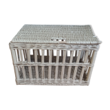 White wicker trunk