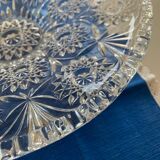 Chiseled glass fruit bowl