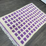 Handmade Berber rug in pure wool, size 150 x 250 cm