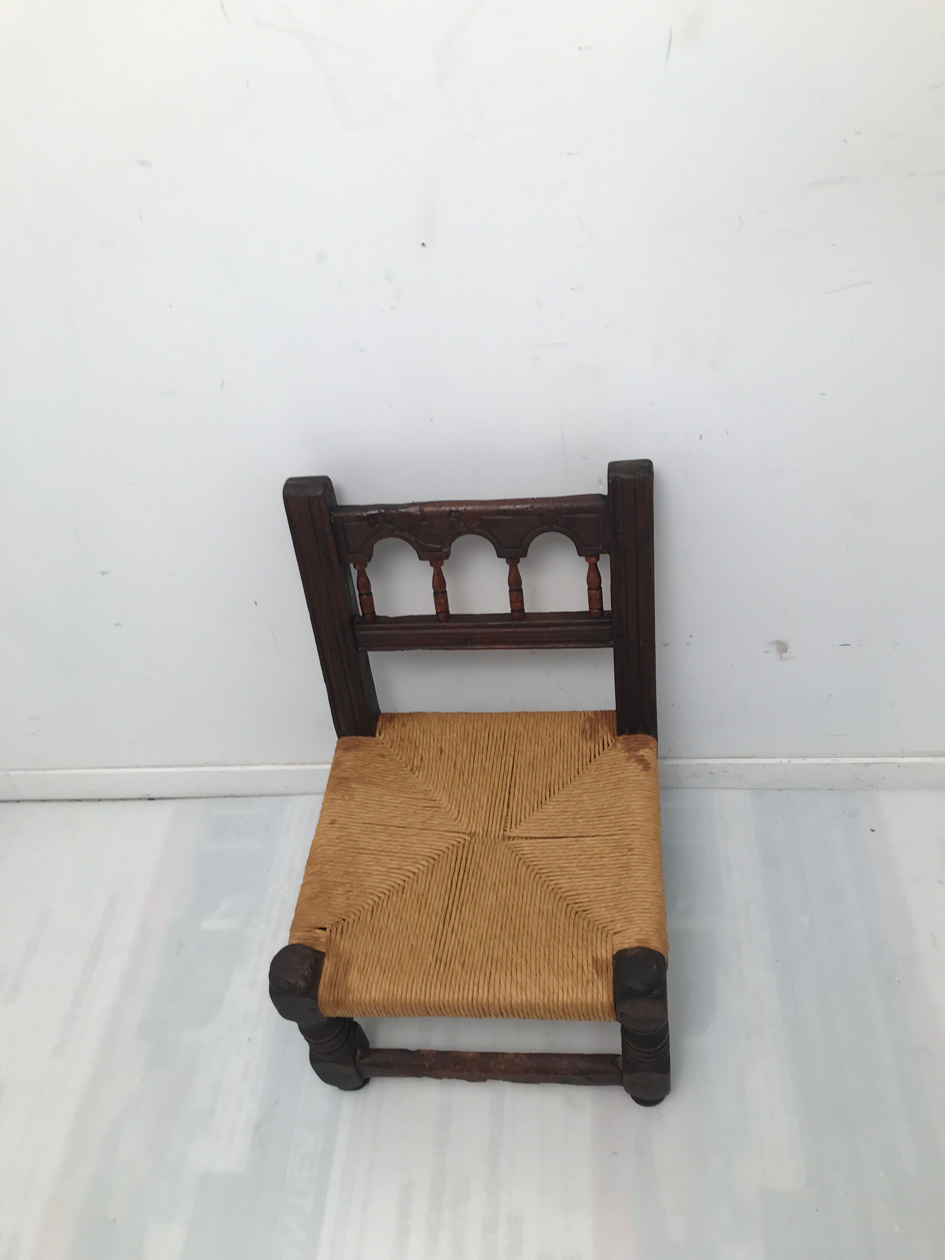 Vintage children's straw chair 70