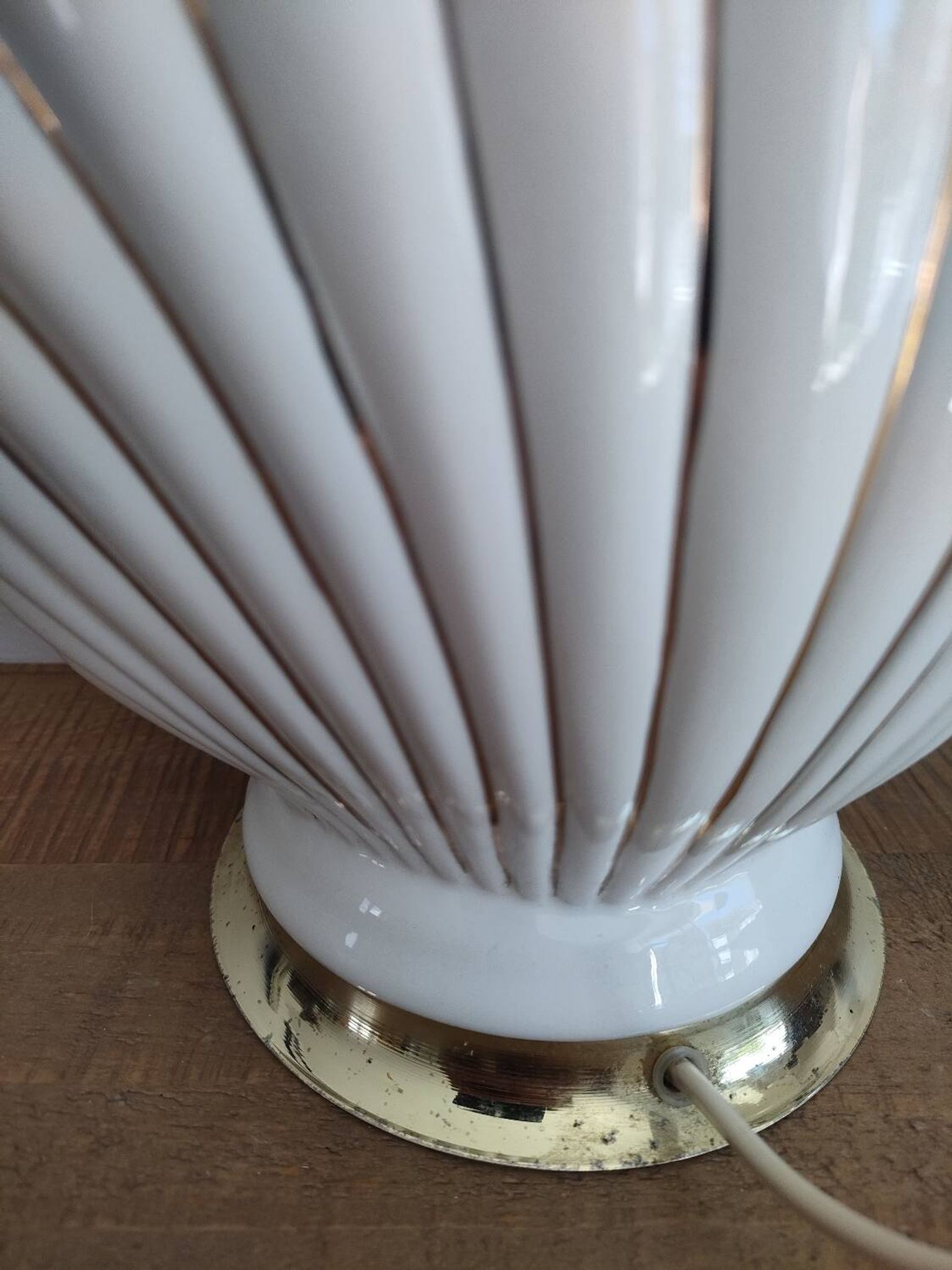 Ceramic and gold metal shell lamp base - vintage