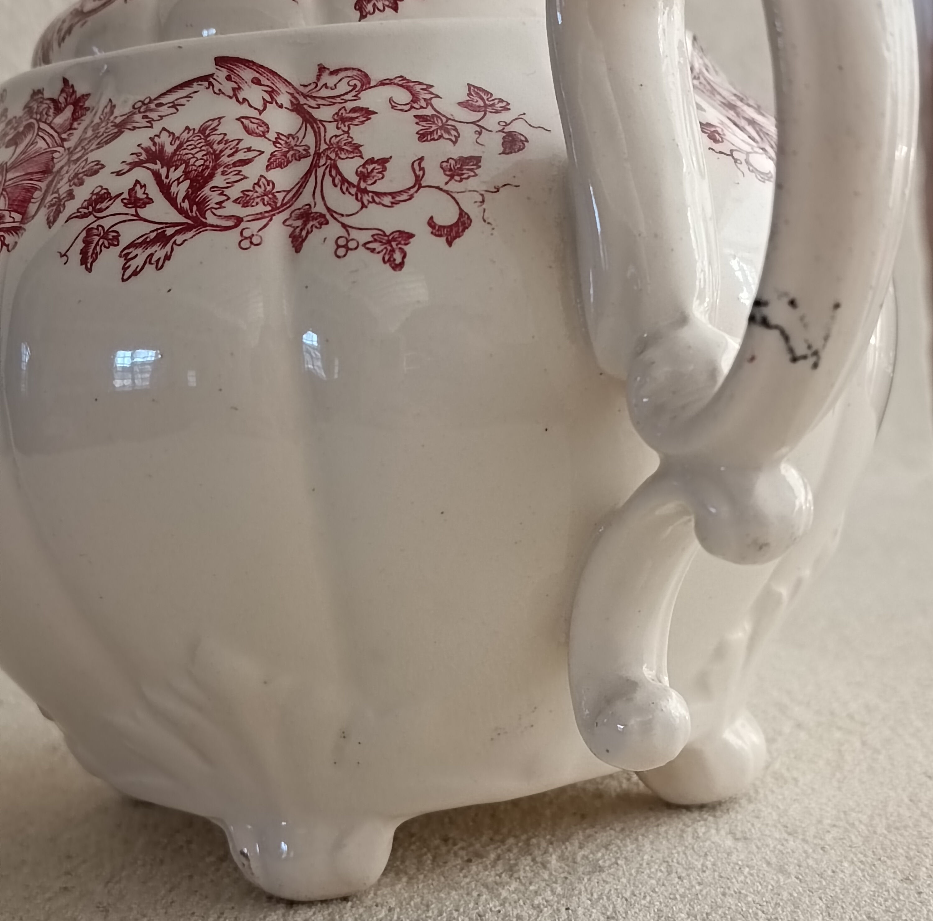 Longchamp Iron Earth Teapot