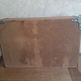 Wall display case in vintage oak veneer