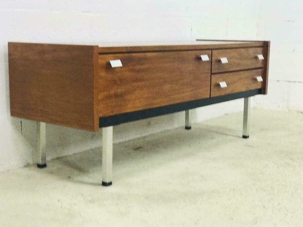 Meuble tv vintage / lowboard / armoire basse