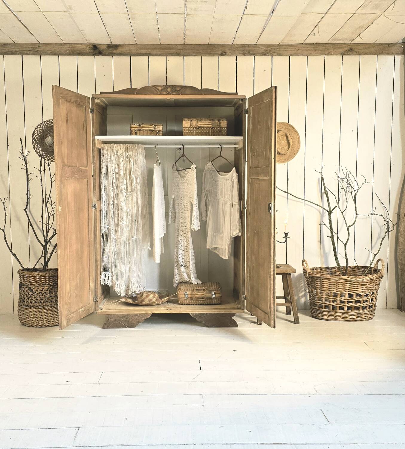 Armoire parisienne art déco