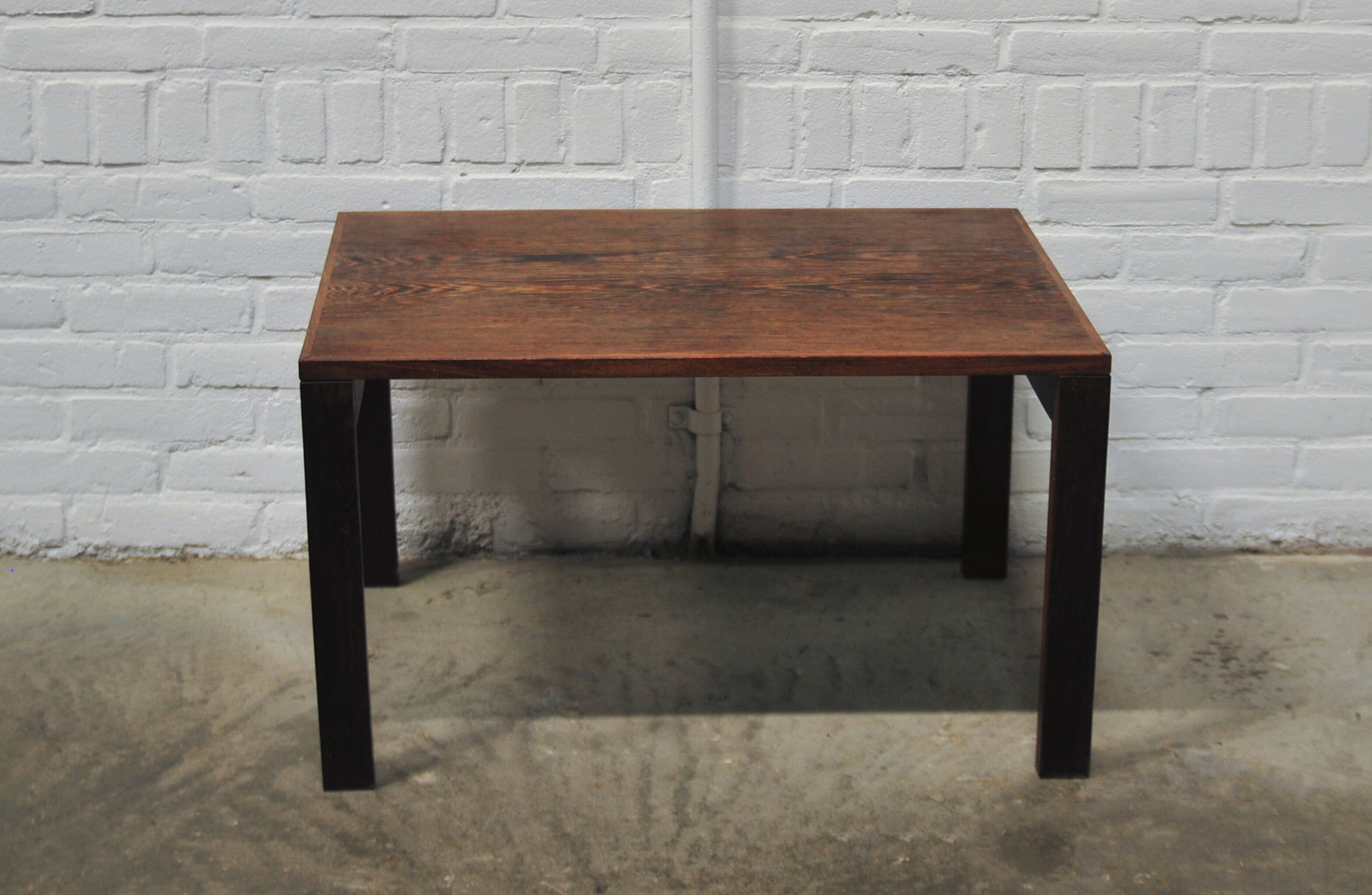 Table basse vintage en bois
