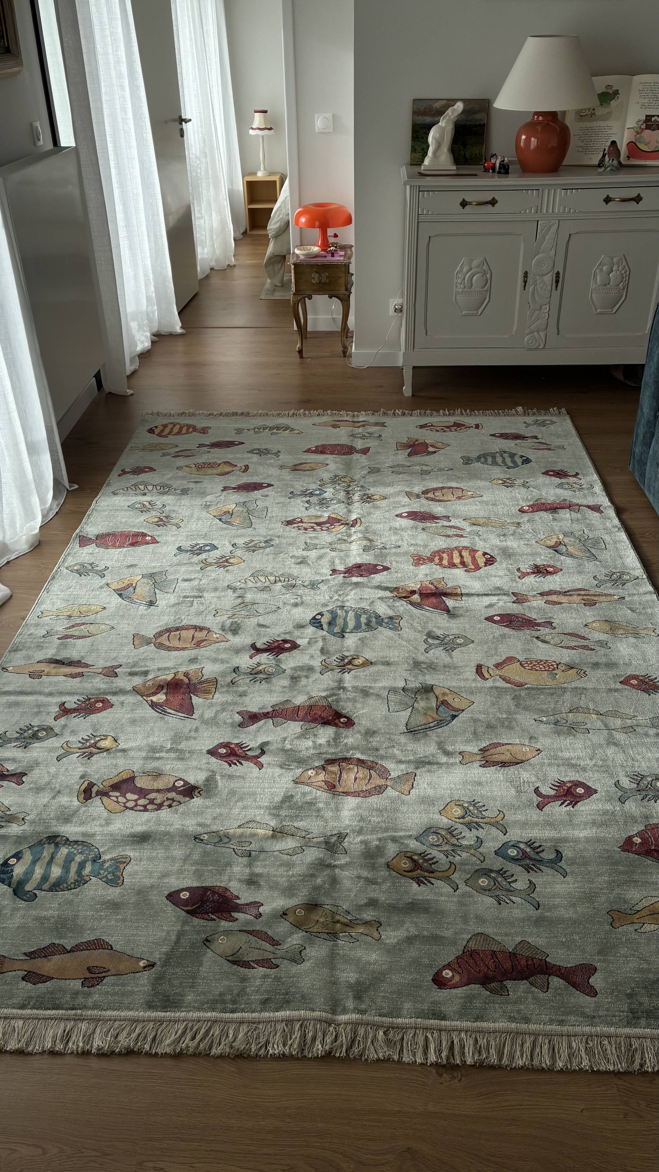 Oriental rug 200 x 300 cm - fish pattern