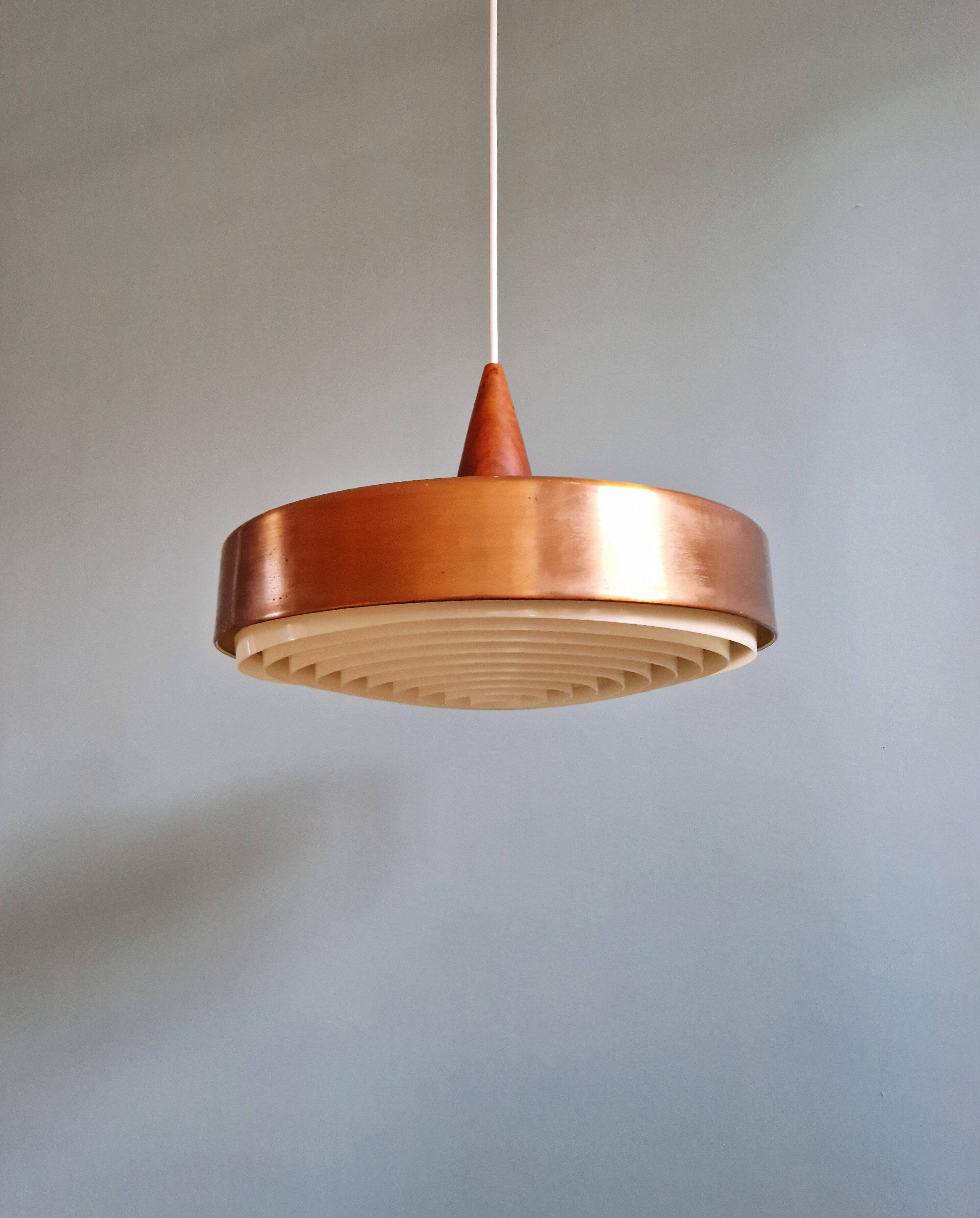 Scandinavian pendant light in copper and teak, 1960s