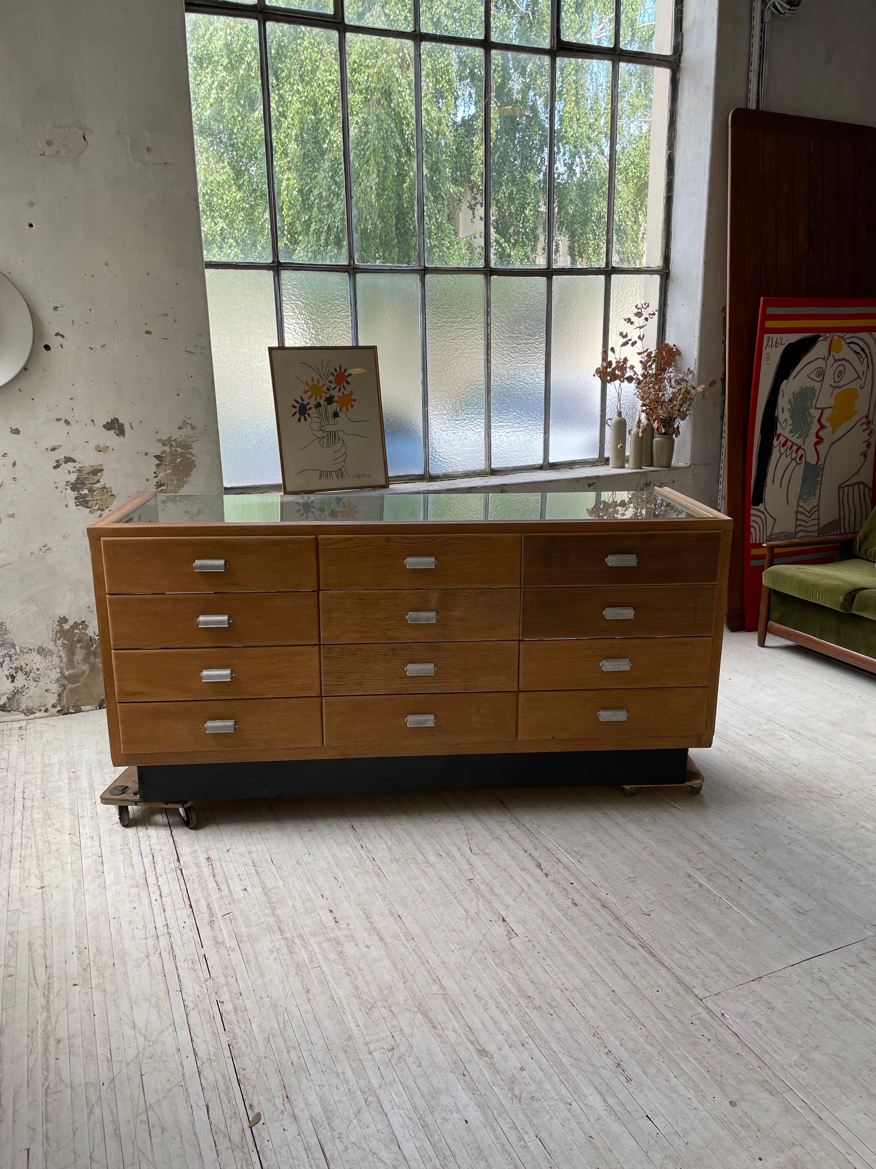 Glass trading post 50s