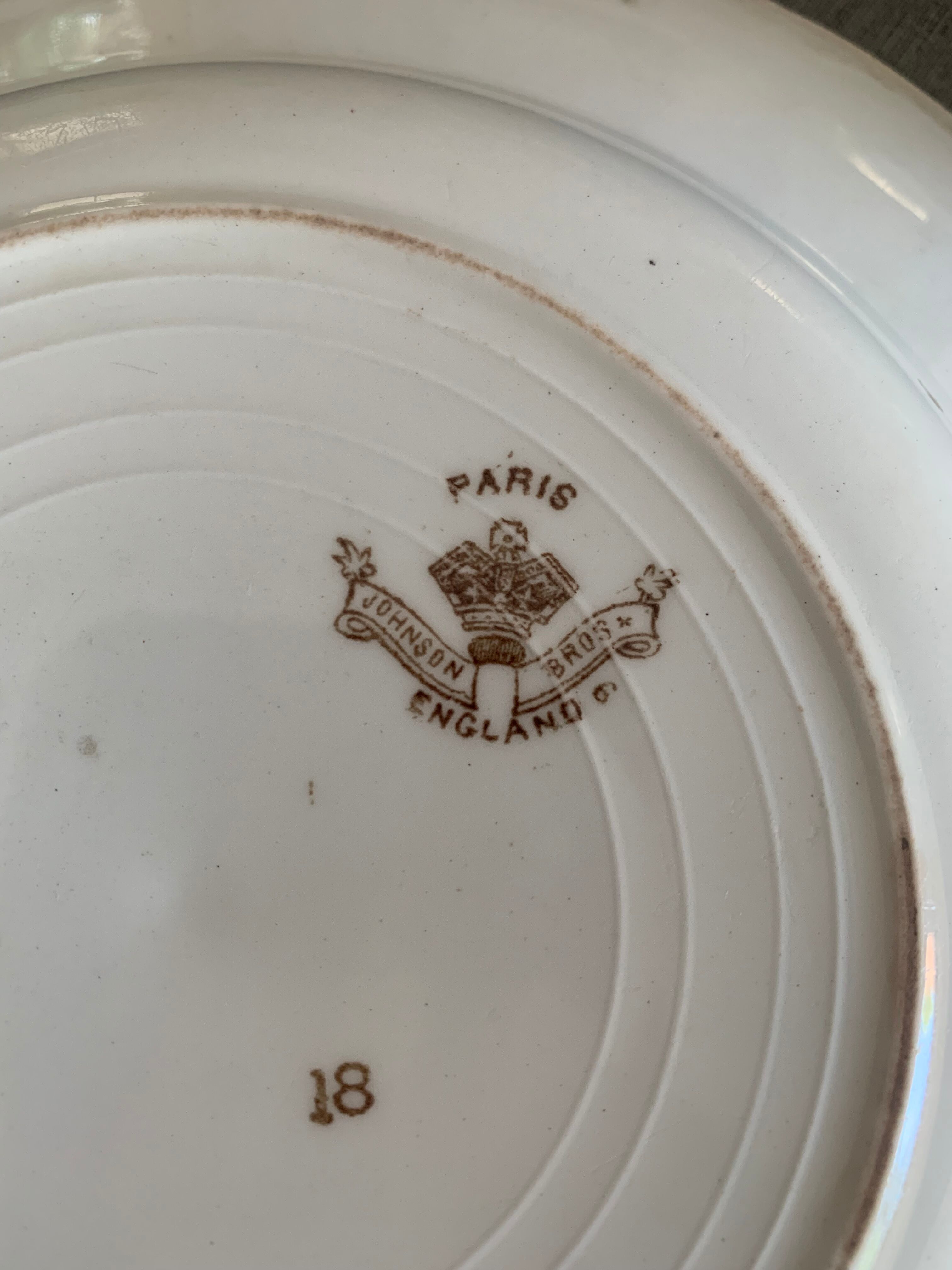 Hollow plates Johnson Bros Paris England 6