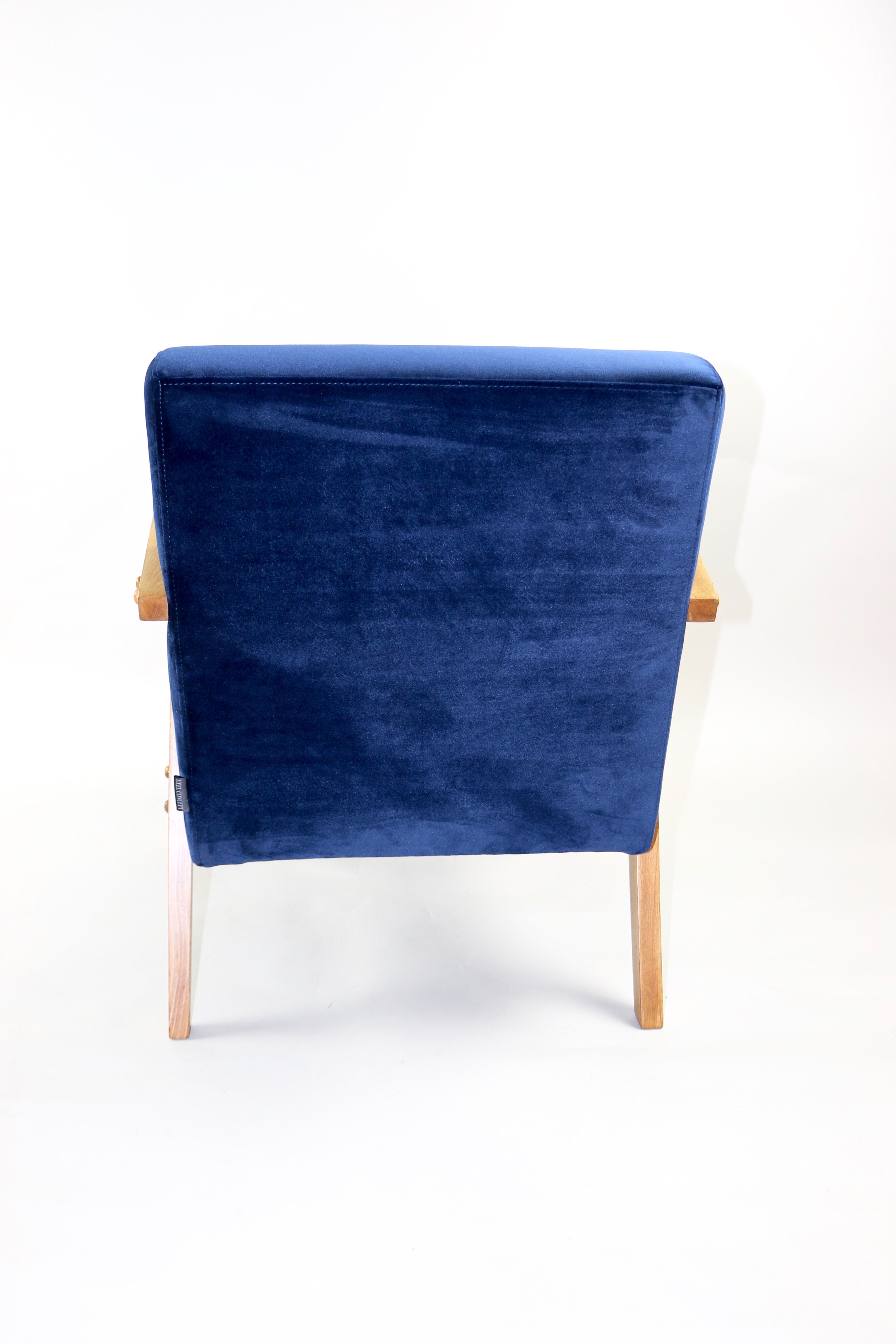 Fauteuils en velours bleu 1970