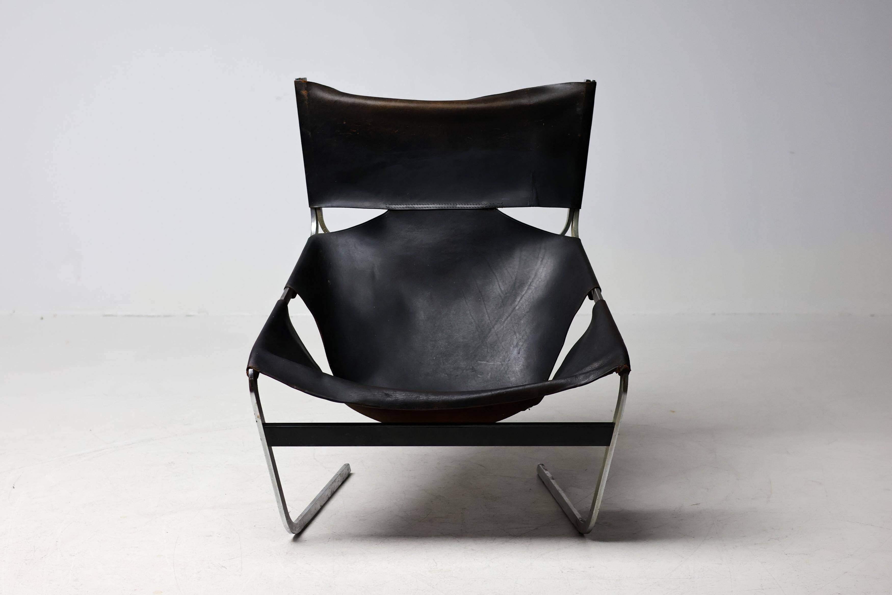 Pierre Paulin F444 chaise longue in black leather - All original, Vintage