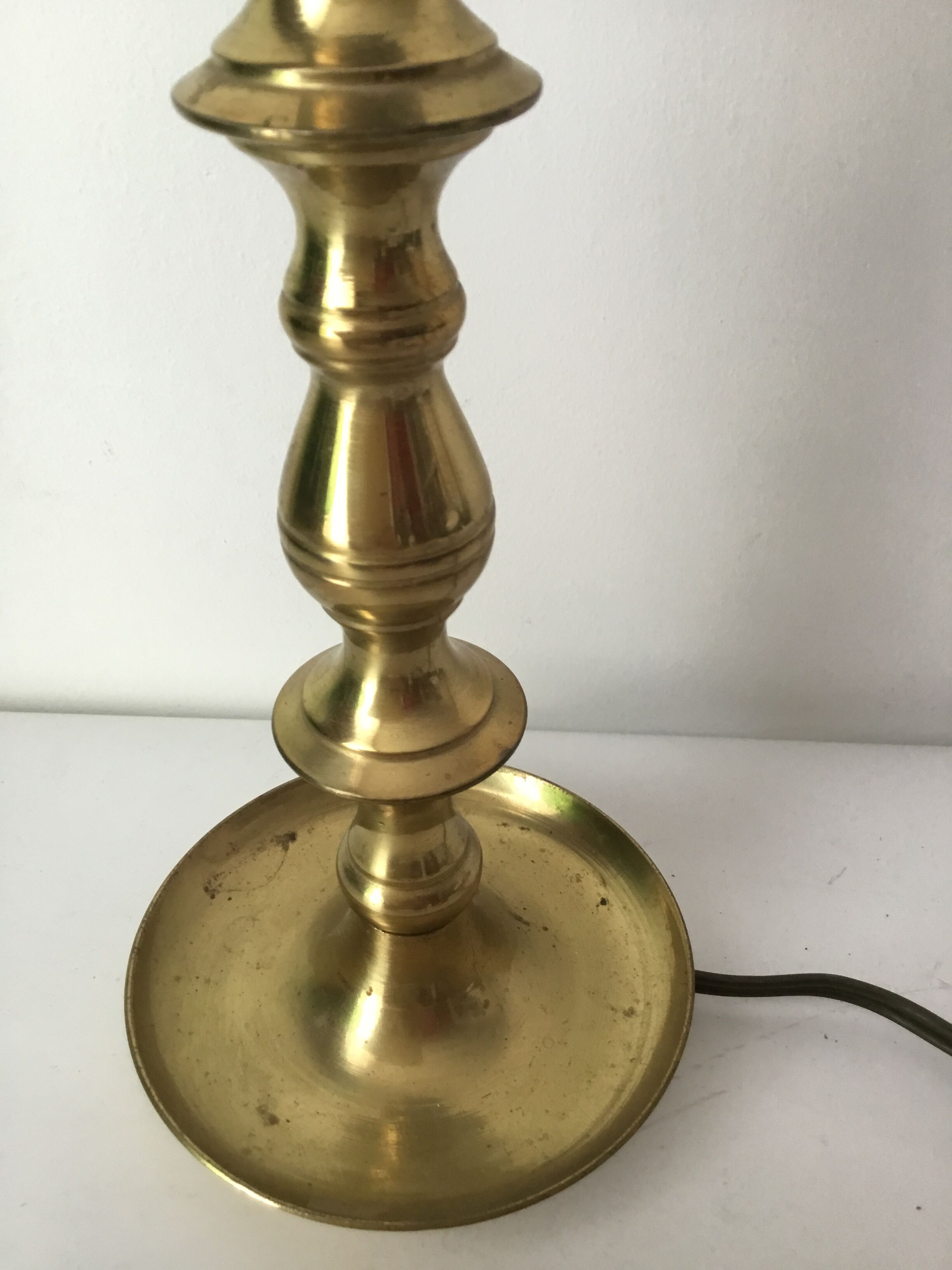 Brass candle-shaped lamp