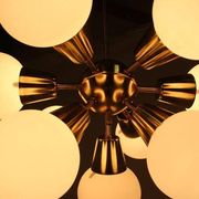 Chandelier Sputnik de l'ère spatiale du milieu du siècle, années 1970