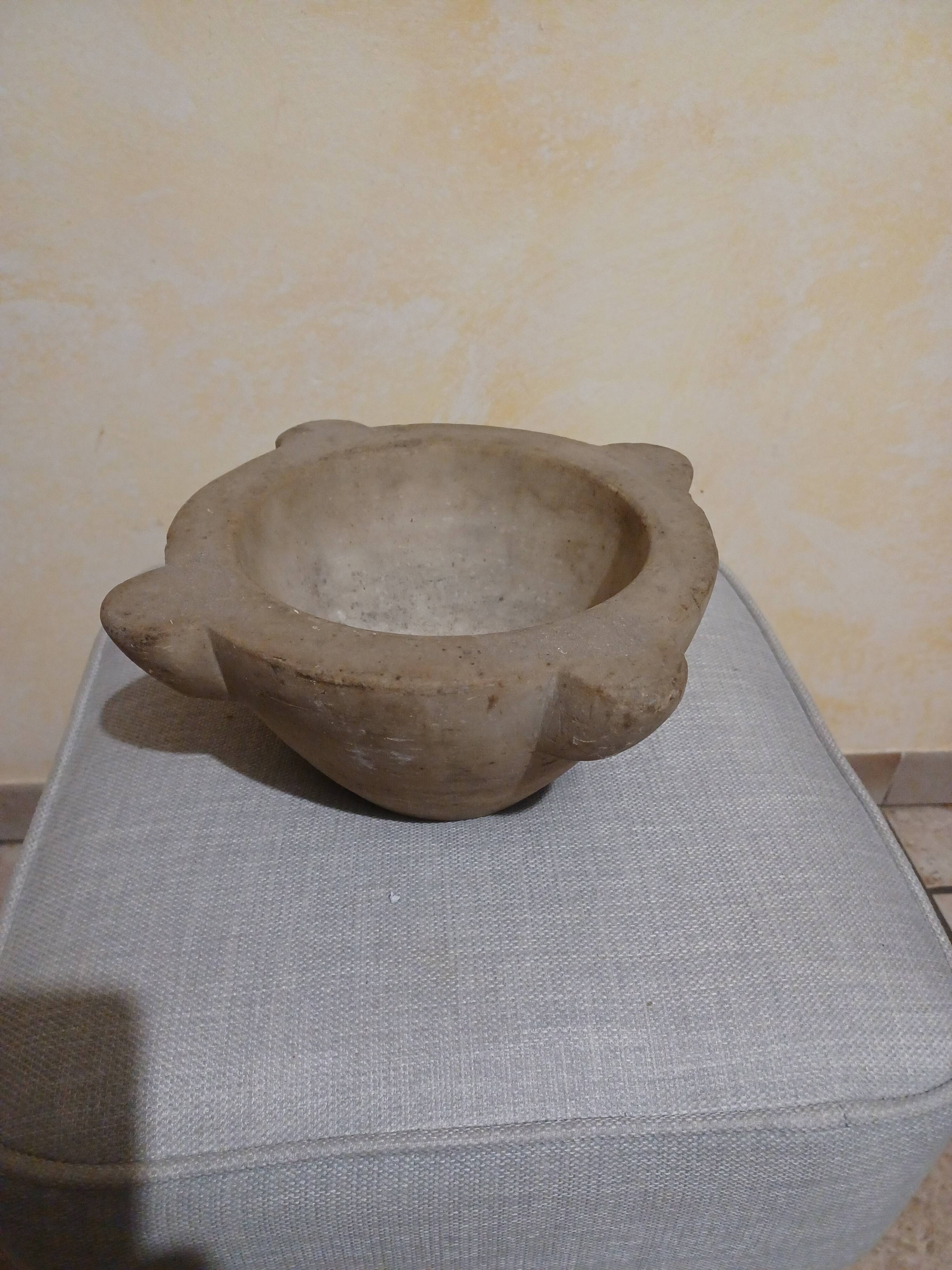 Marble mortar