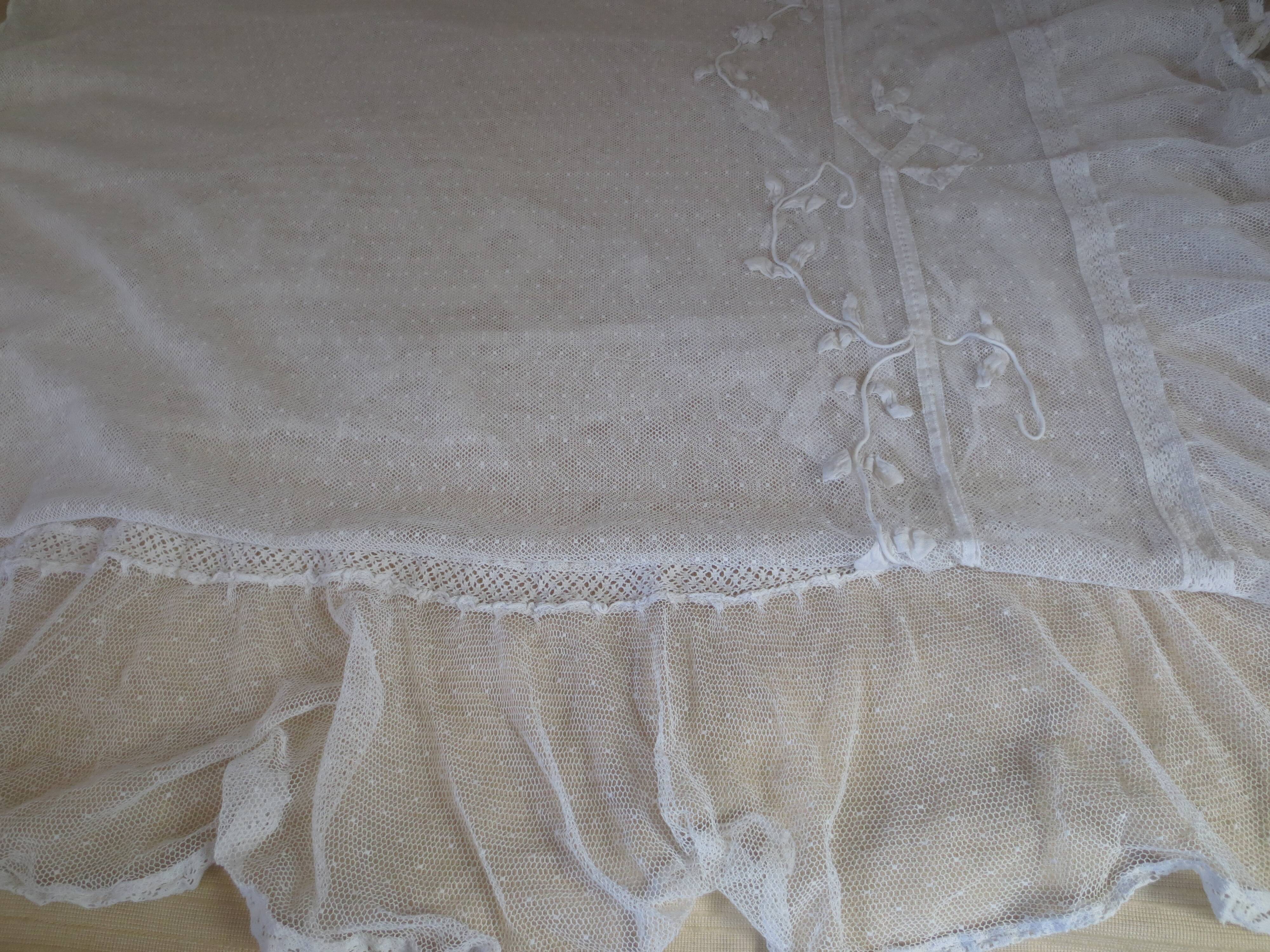 Ancient veil for bed sky