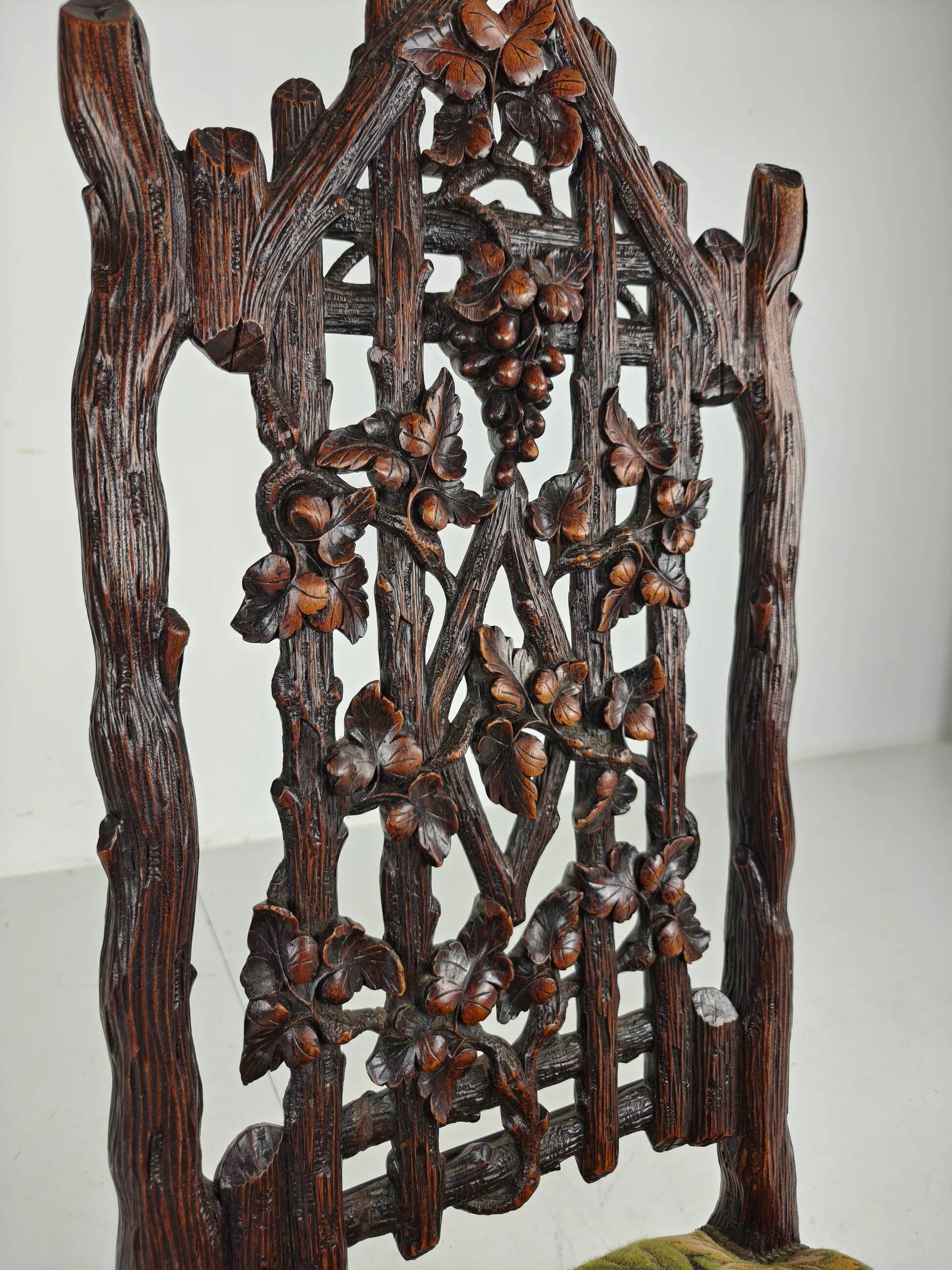 Belles chaises de la Forêt-Noire du XIXe siècle – sculpture exceptionnelle