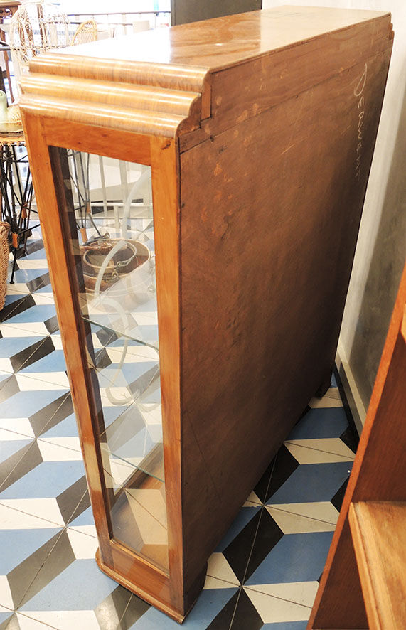 Old art deco 2-door showcase