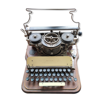 Machine à écrire Hammond