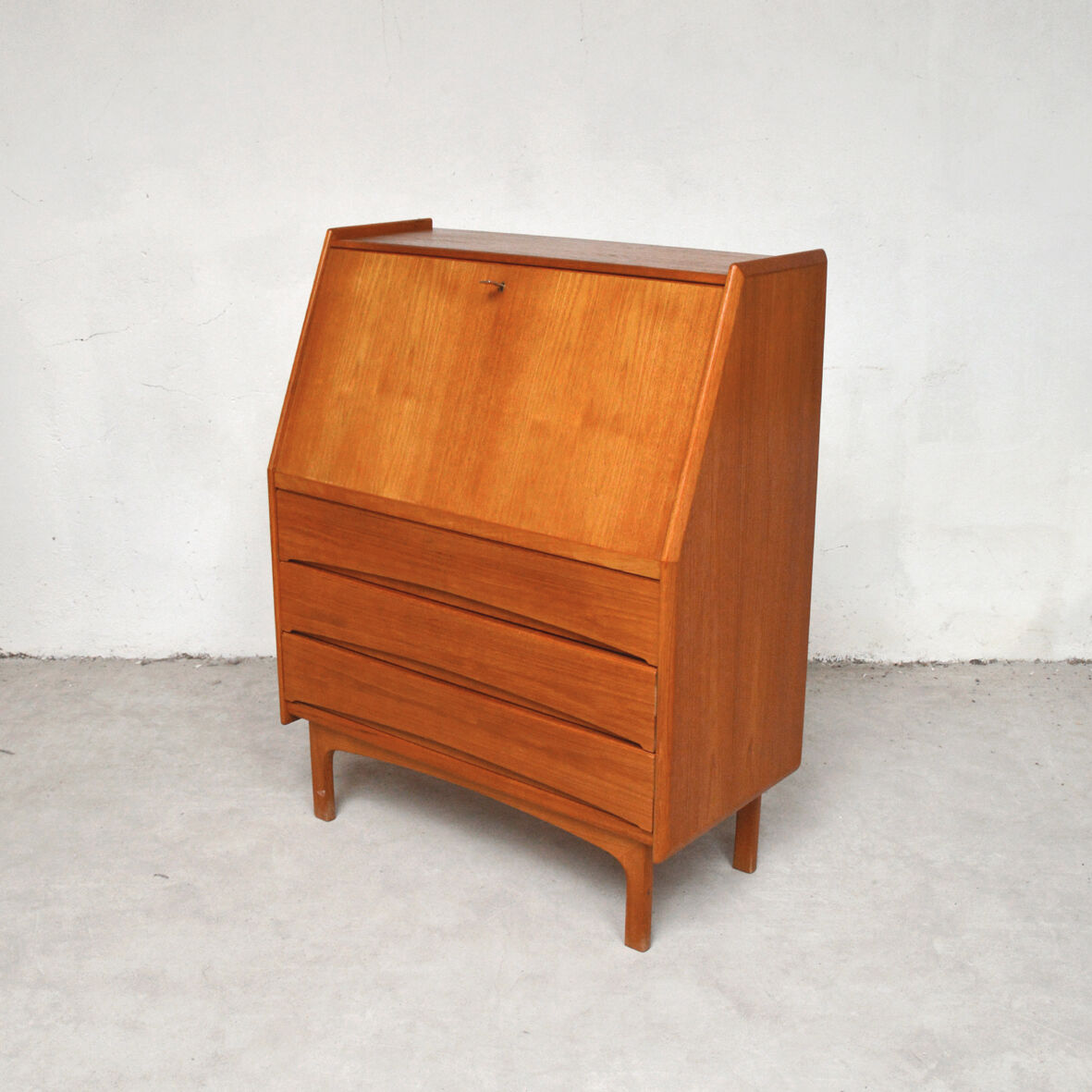 Danish Secretary teak 1960