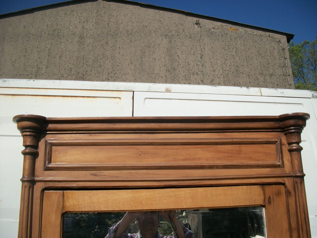 Bonnetière with mirror