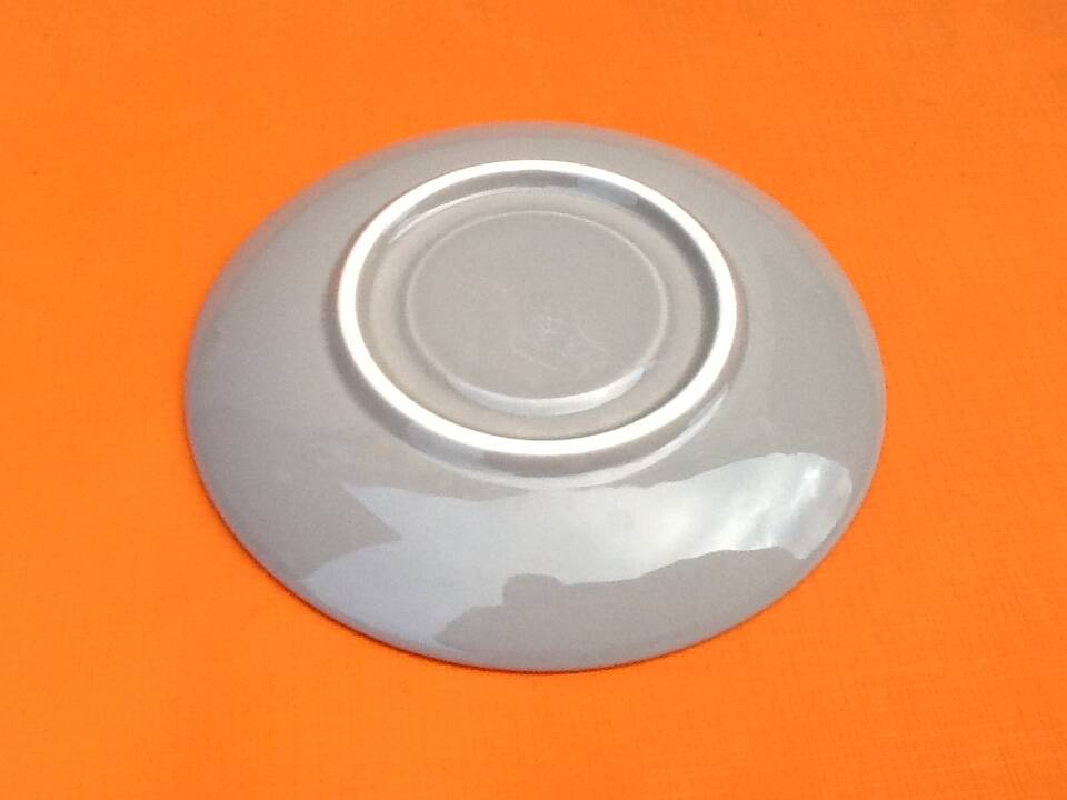 2 coffee / tea / chocolate cups / saucers glazed ceramic