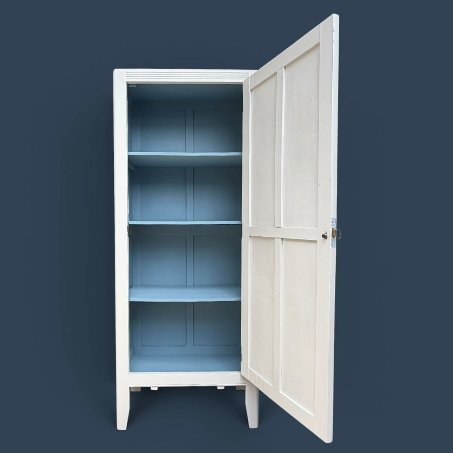 Armoire parisienne miniature ancienne