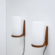 Paire de appliques en teck et acrylique par Luxus, Suède