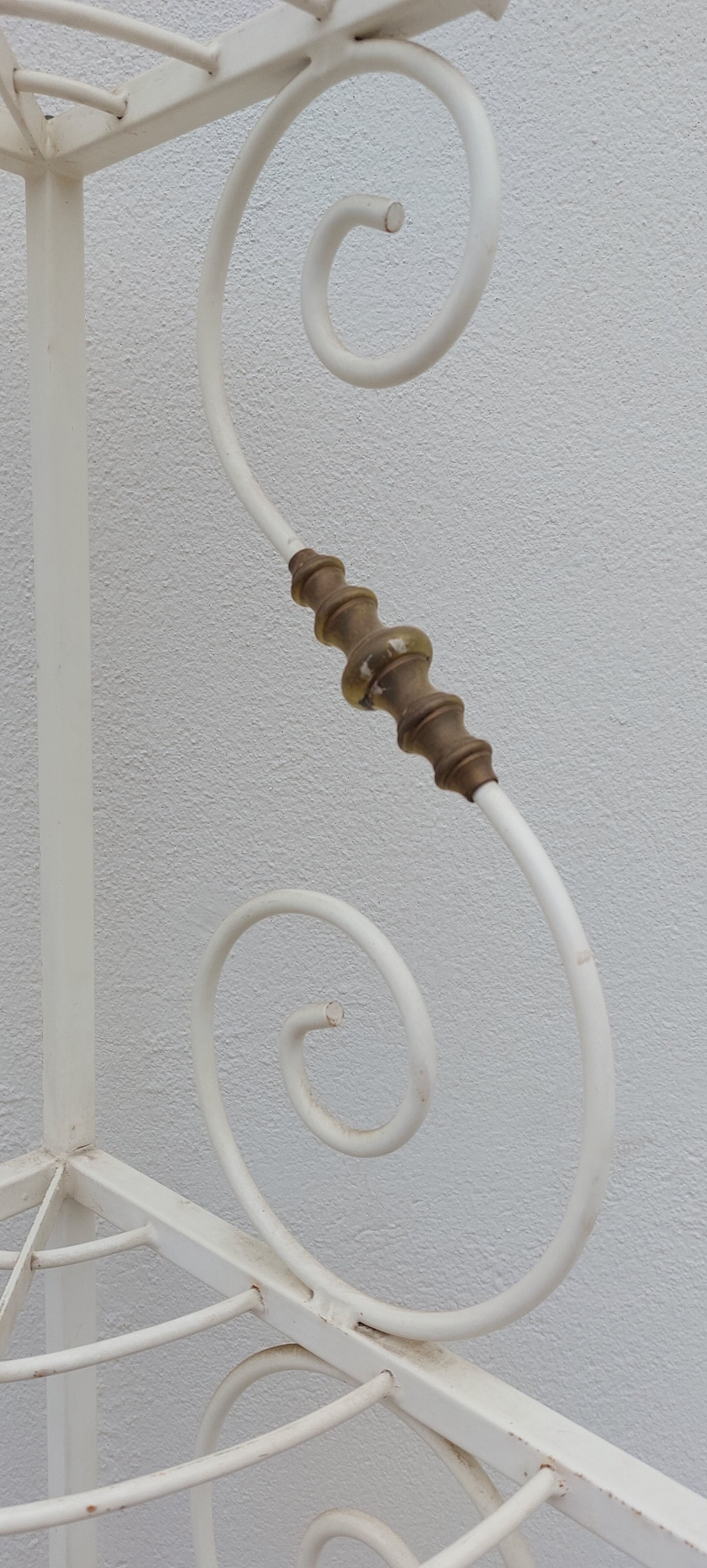 Étagère de coin de boulanger en fer