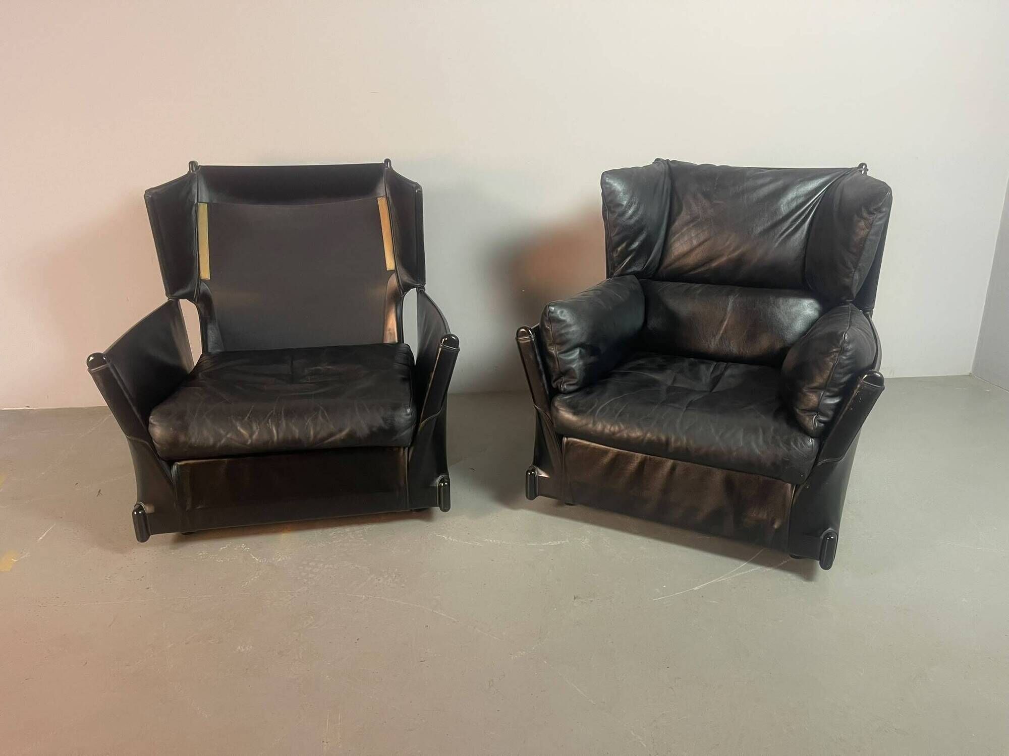 Cassina Lounge Chairs ‘Viola d’Amore’ by Piero de Martini