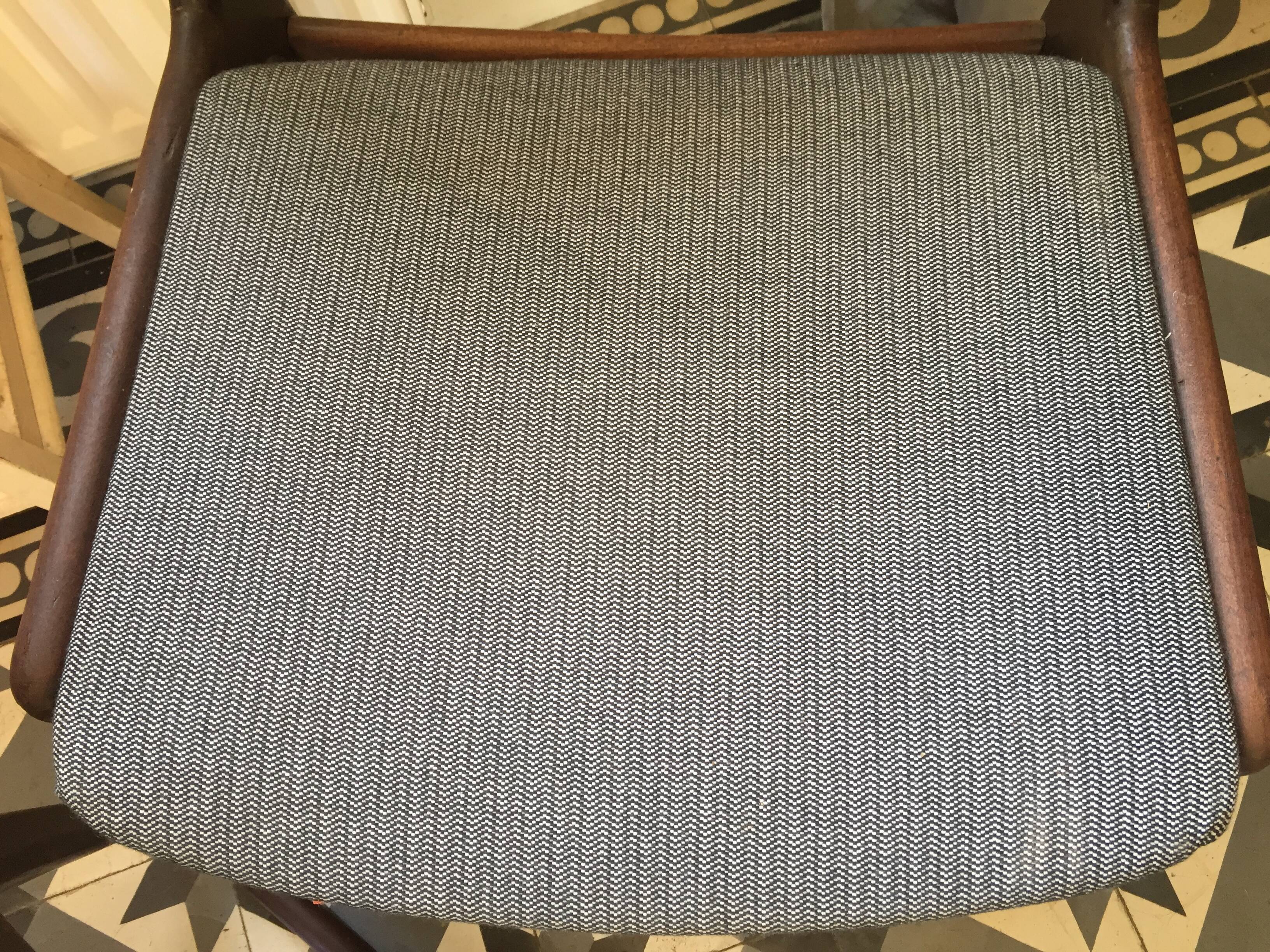 Lot of scandinavian chairs 1970