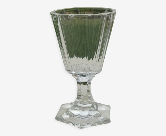 Baccarat verre à vin blanc ou porto cristal taillé à pans coupés, vers 1840