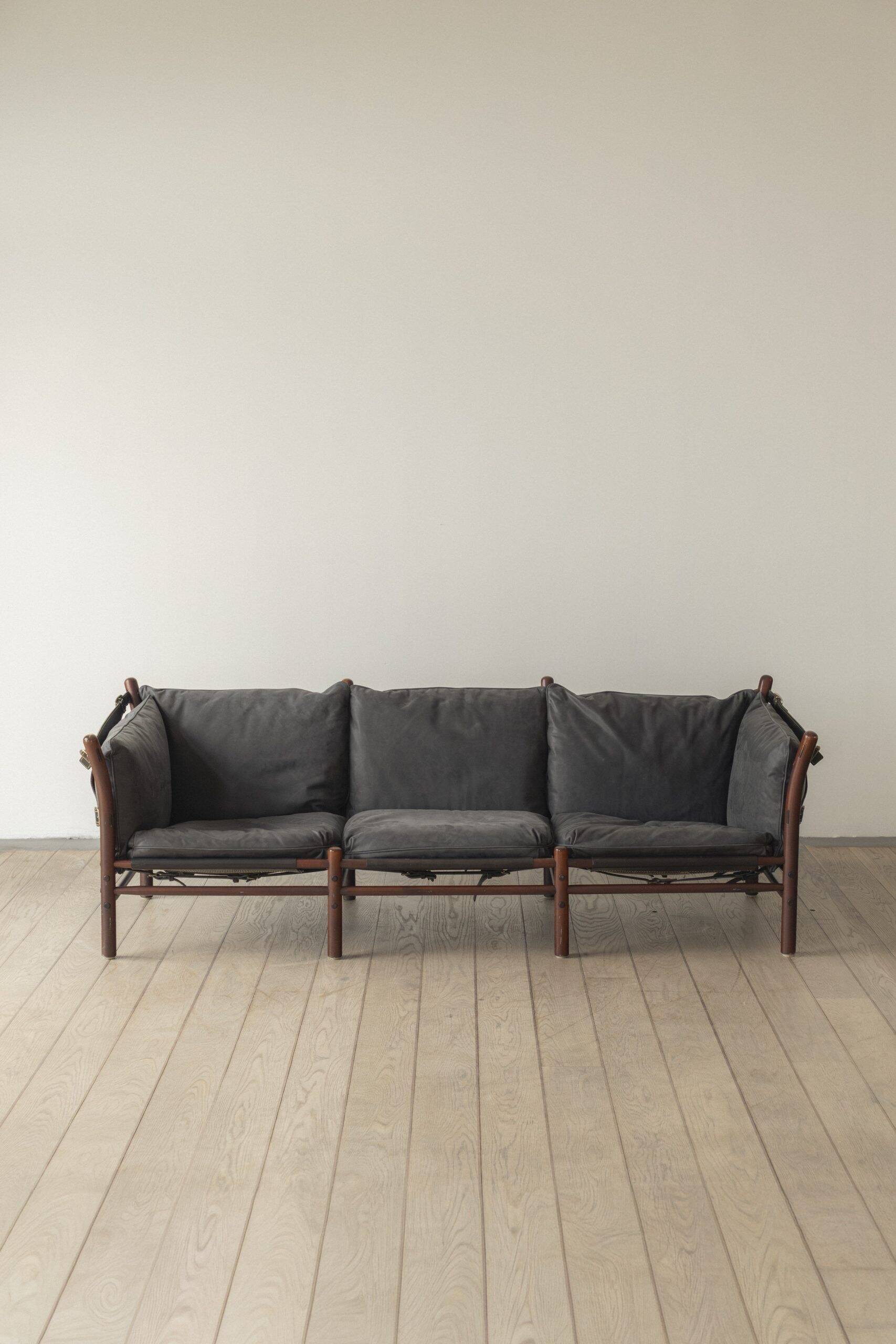 Arne Norell (Illona), sofa