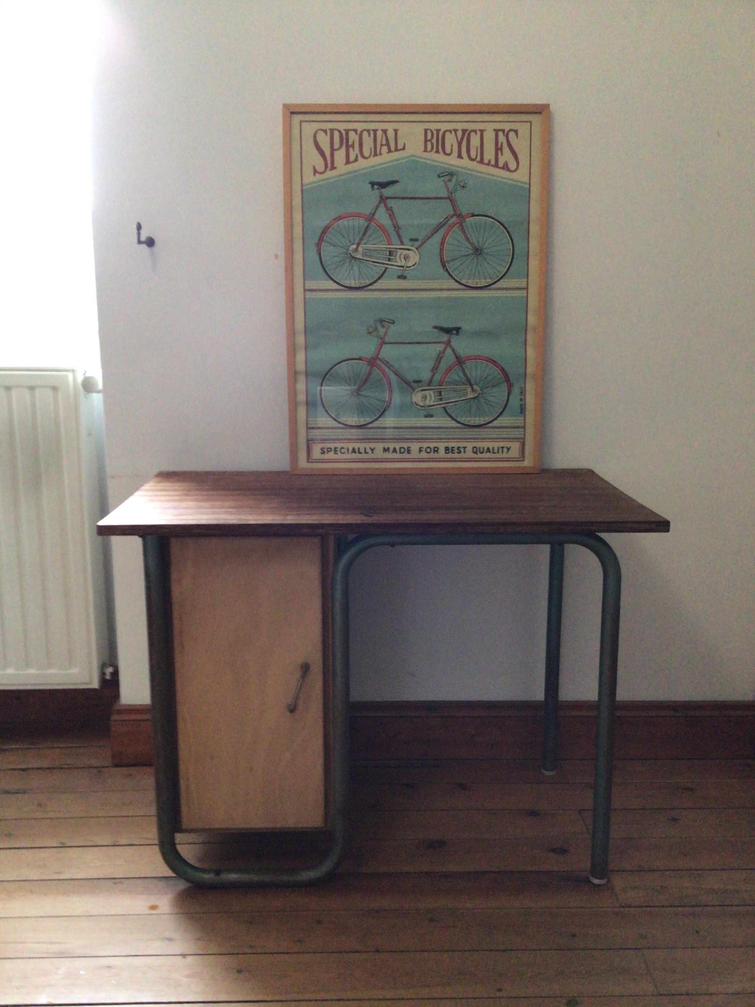 Children's desk